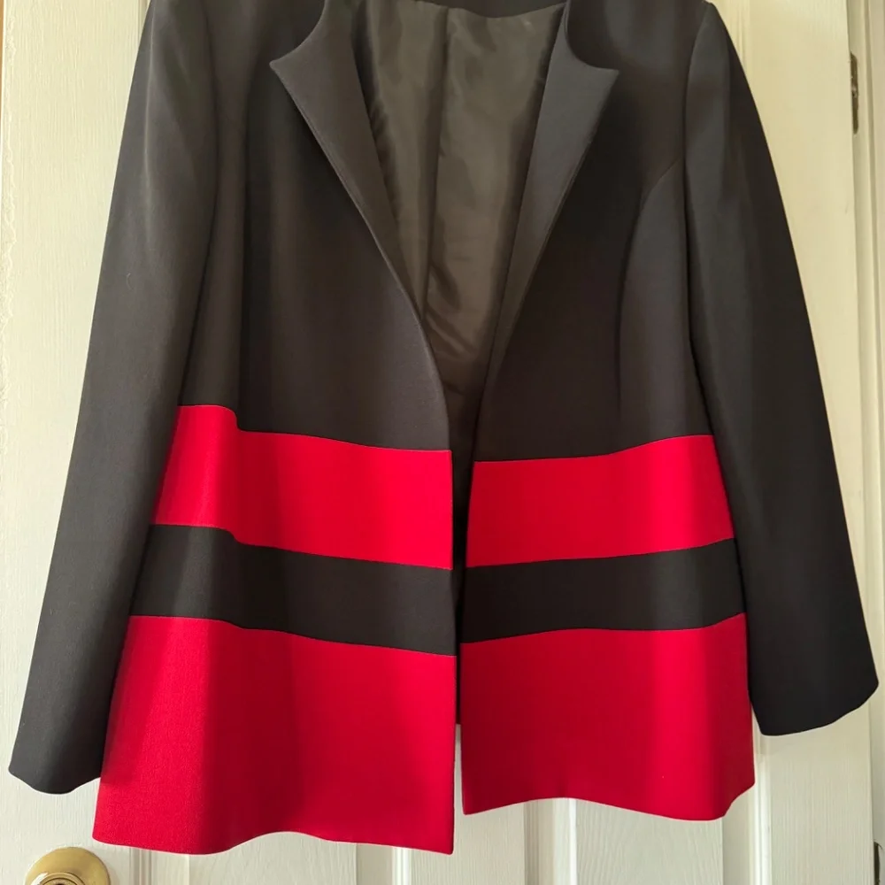 Plus size jacket - Picture 3 of 3
